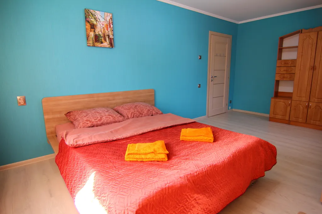 Квартира люкс в зелёном районе — аренда посуточно в Сосновый Бор