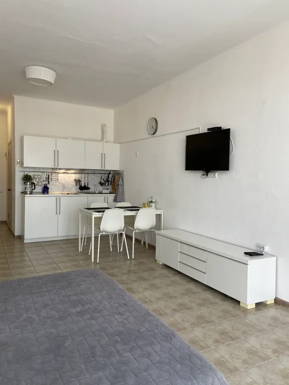 Уютные апартаменты с бассейном на берегу моря