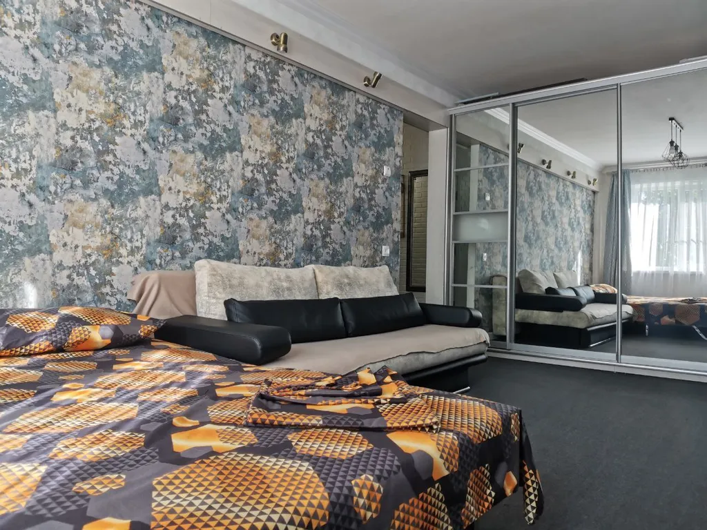 Светлая теплая однушка рядом с ВГУ и ВГТУ