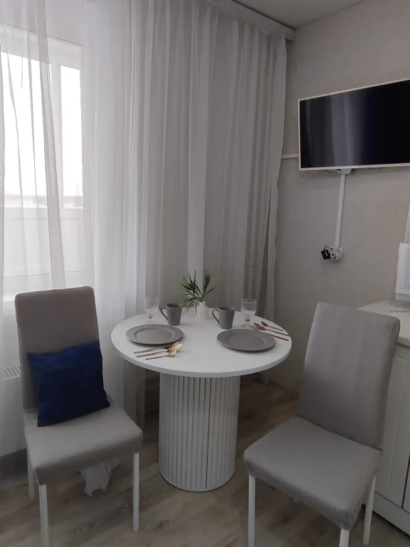 Студия-сапфир с видом на город Курчатовский район