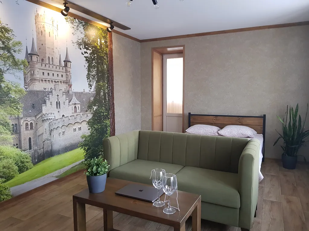 3-комнатная просторная квартира в центре с дизайнерским ремонтом