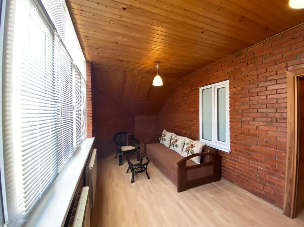 Благоустроенный уютный дом на берегу моря