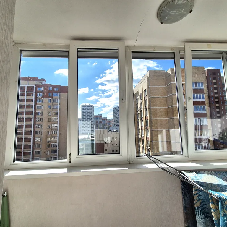 Большая светлая квартира на Колпакова