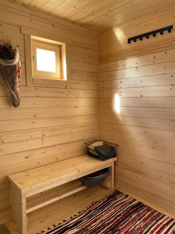 Уютный дом в черте города с баней