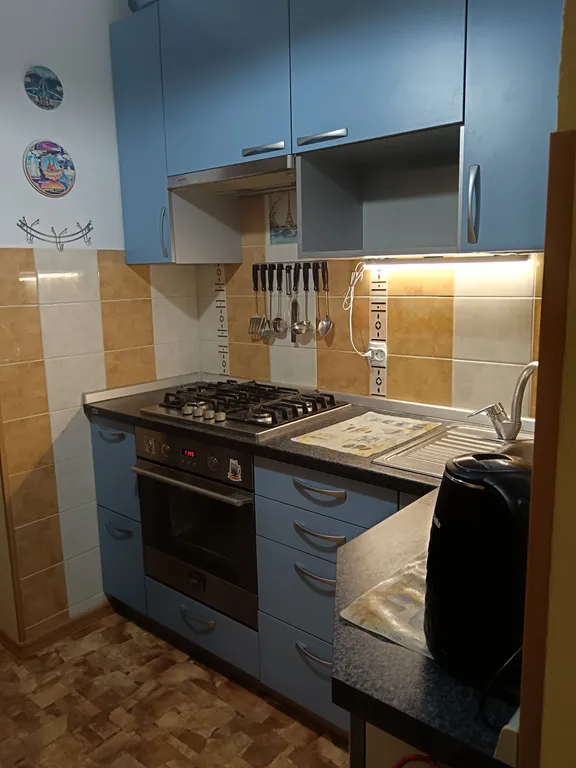 Часть дома с отдельным входом садом и парковкой