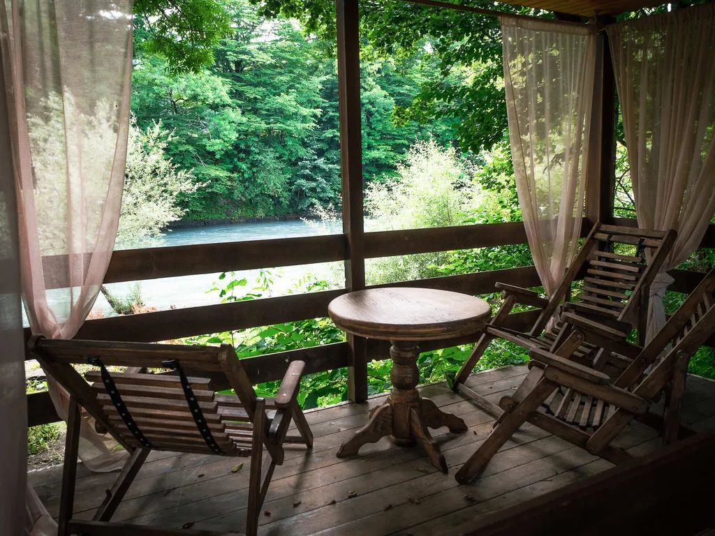 Коттедж в горном районе и на берегу реки