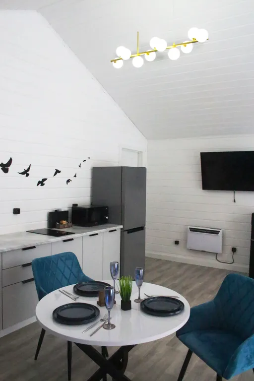 Коттедж у озера