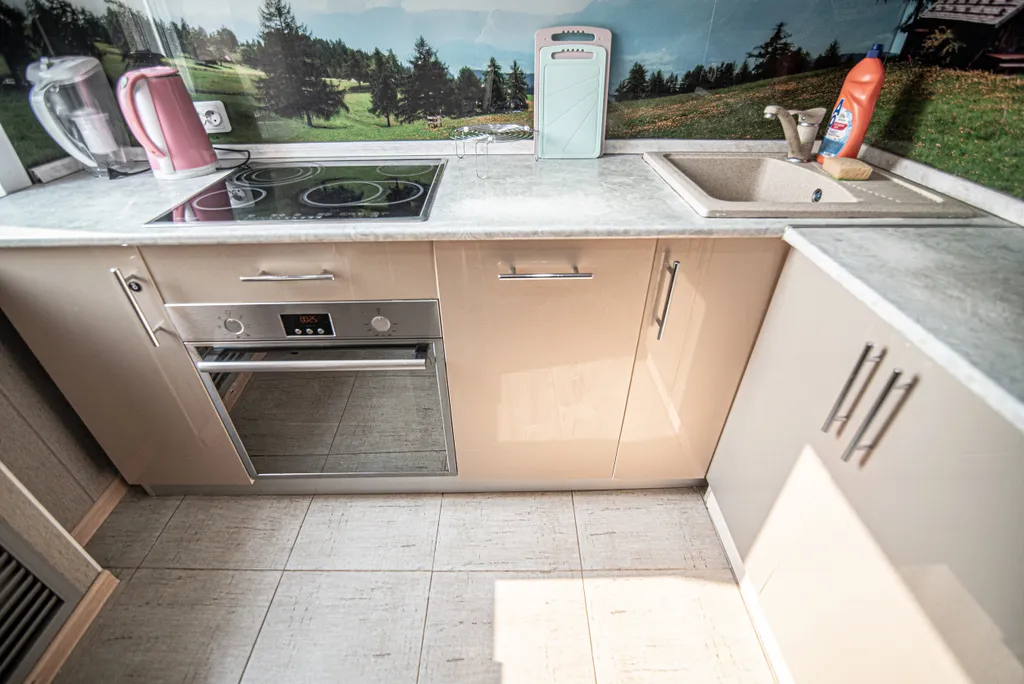 Квартира у областной больницы с муз. колонкой и кофеваркой