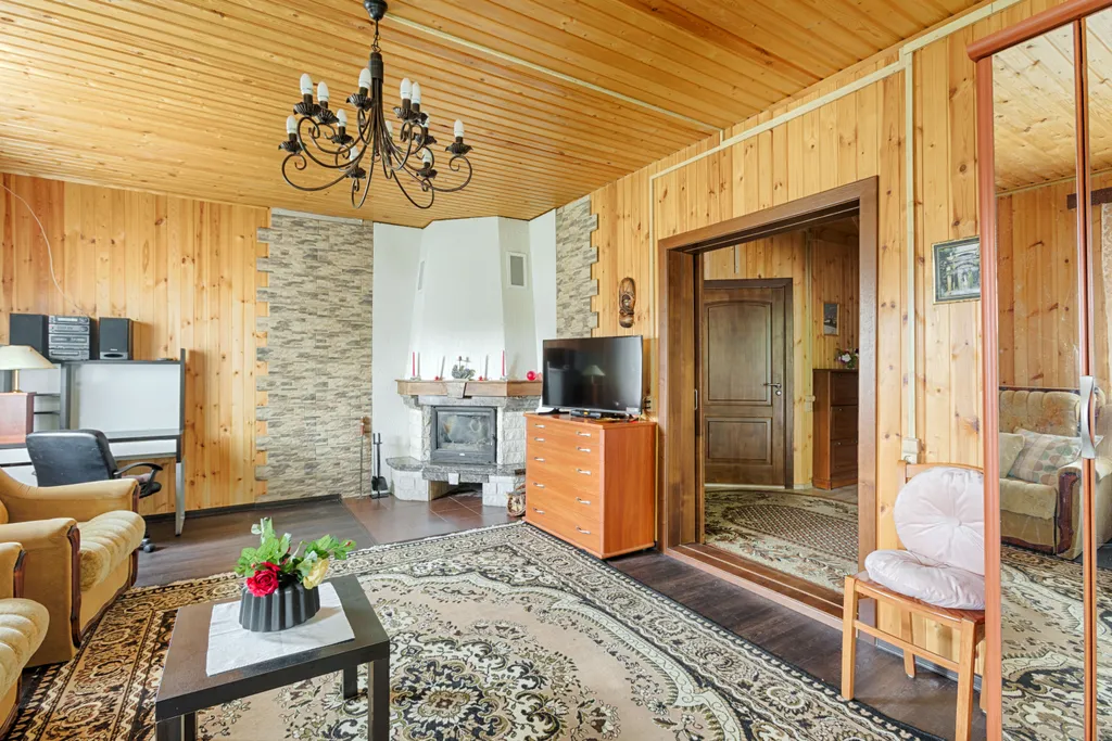 Дом с удобствами и шикарным садом для полноценного отдыха