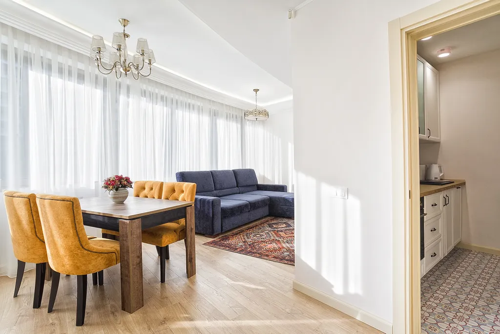 Квартира с отдельным залом и отдельной спальней с террасой на парк