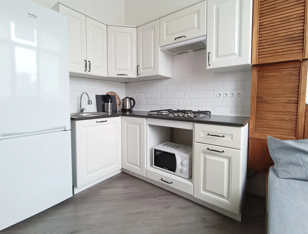 Квартира Двухкомнатная квартира недалеко от моря, рынка, океанариума и дельфинария — Адлер