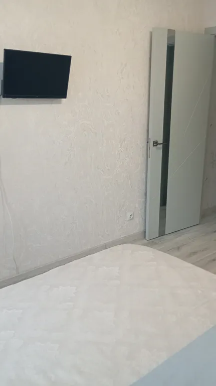 Светлая евро квартира в новом доме с детской площадкой