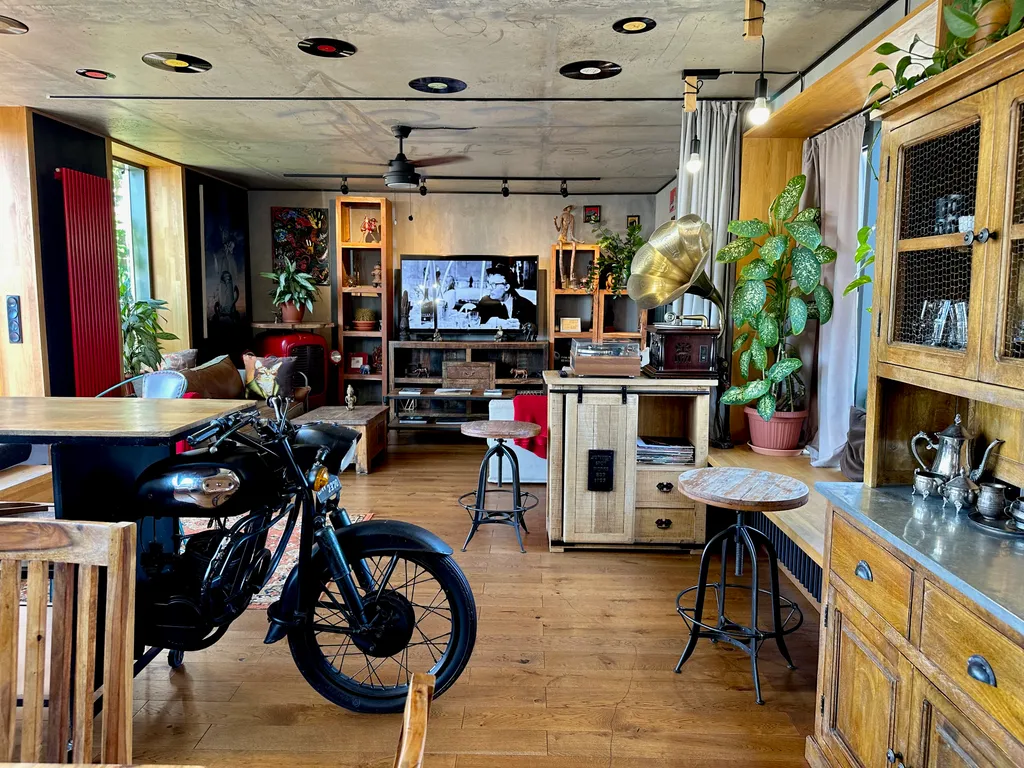 Уникальная квартира с террасой — аренда посуточно в Санкт-Петербург