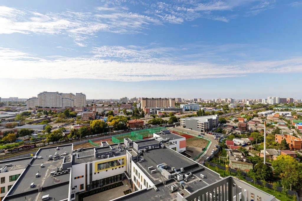 VIP-студия с роскошной ванной у панорамного окна