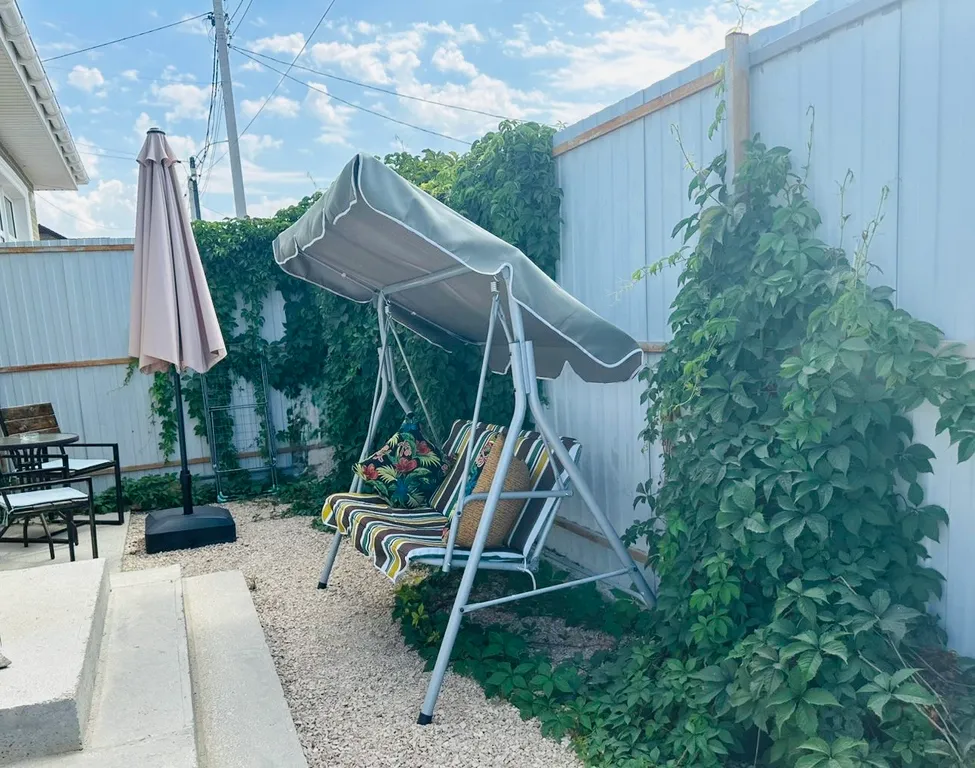 Коттедж Коттедж Студия с отдельной зоной барбекю, в 5 минутах до моря, парковкой автомобиля — Севастополь