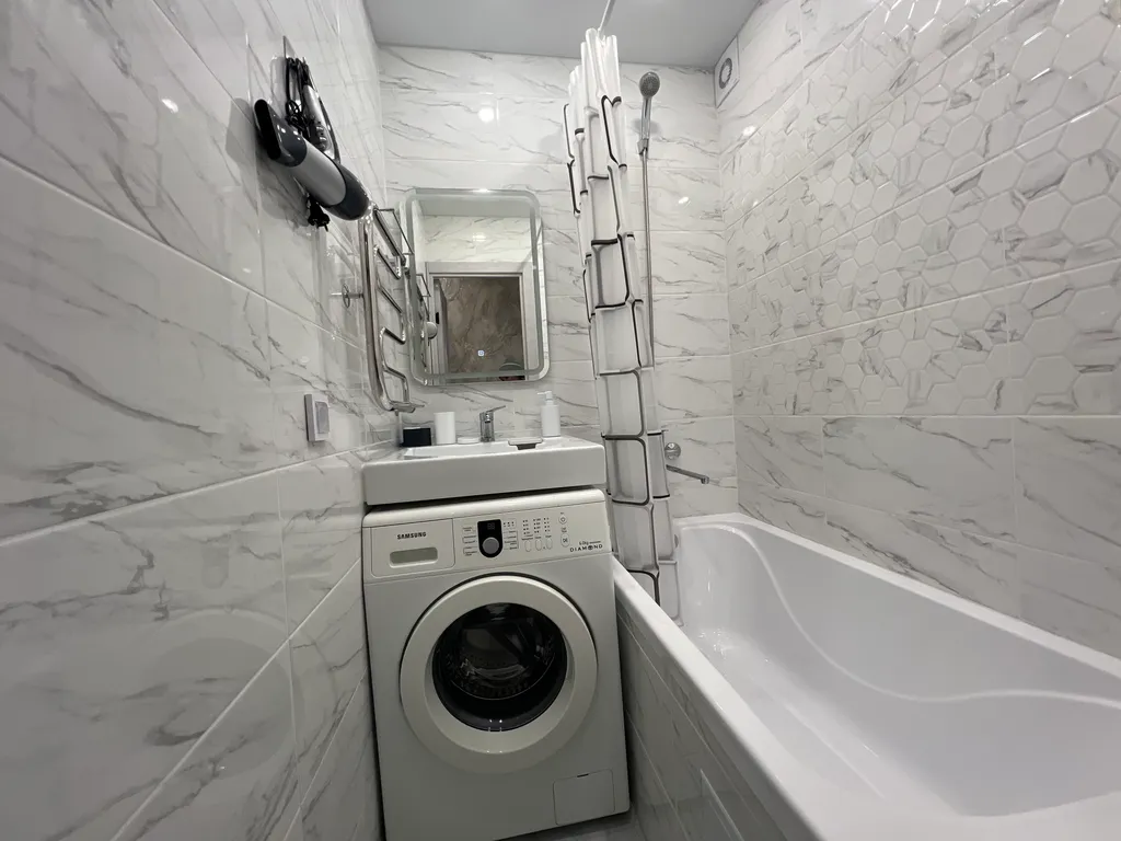 Квартира с новым ремонтом в самом центре города