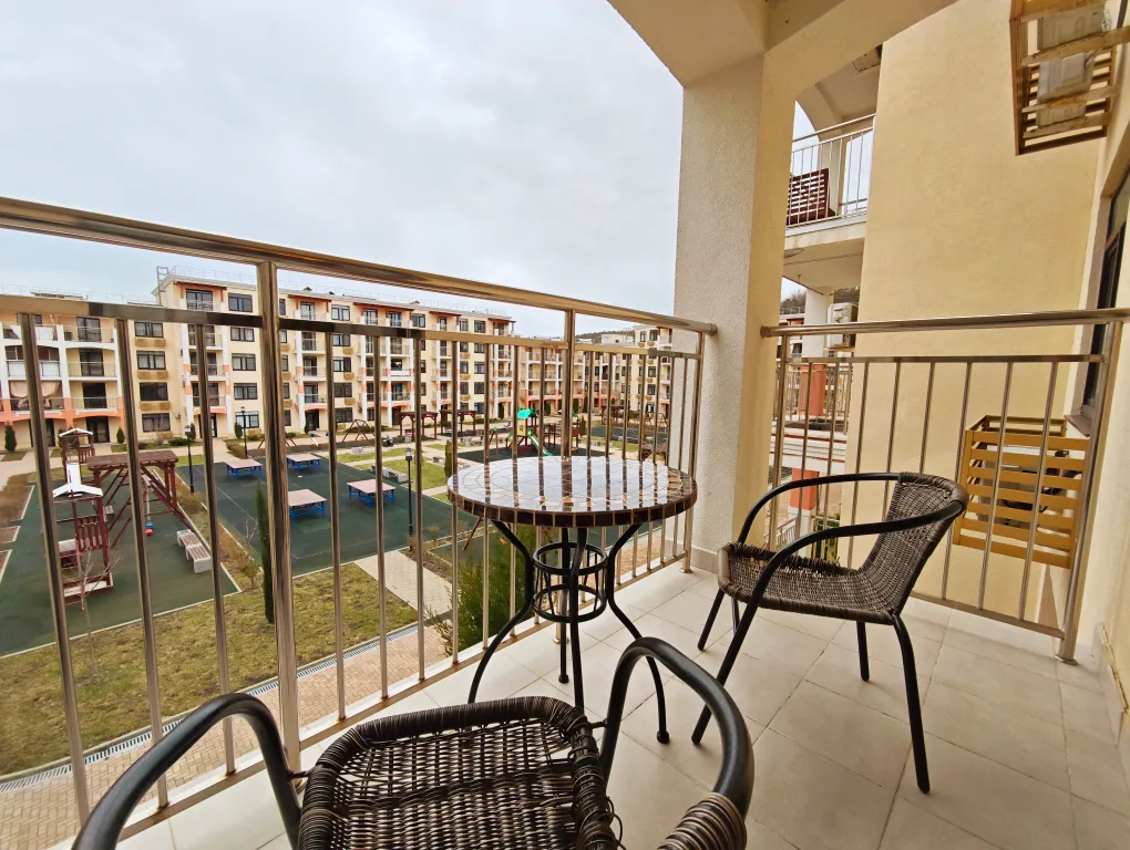 Уютная квартира в Сукко, ЖК Кипарис, бассейны на территории