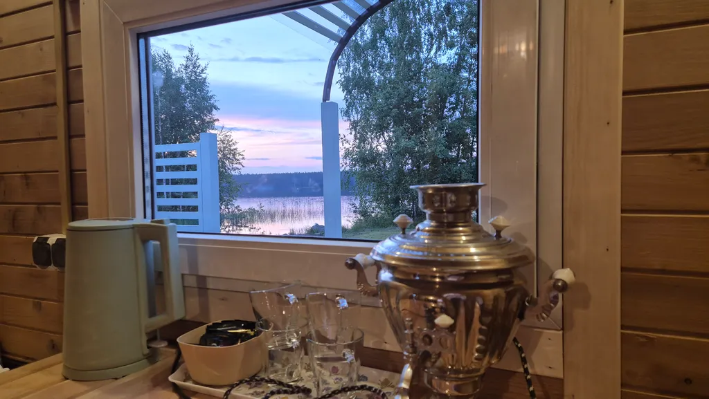 Коттедж Уютнейший дом с роскошным видом на озеро — Ларионово