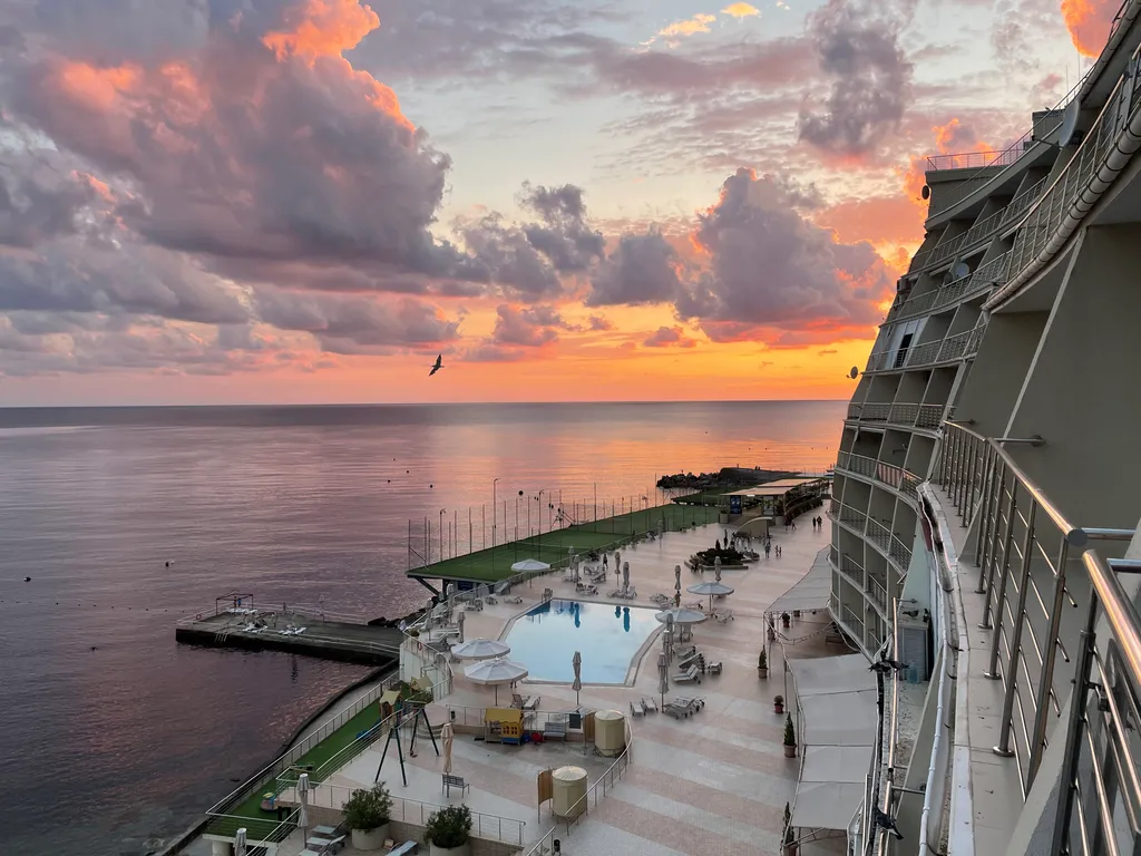 Квартира Квартира Студия на берегу моря в живописной бухте Ласпи для семьи 2 взр+ реб. — Севастополь