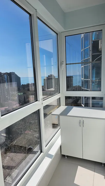 Апартамент с видом на море в центре Сочи