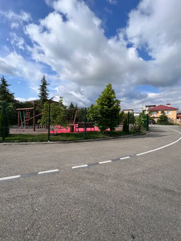 Уютный дом под ключ в элитном районе