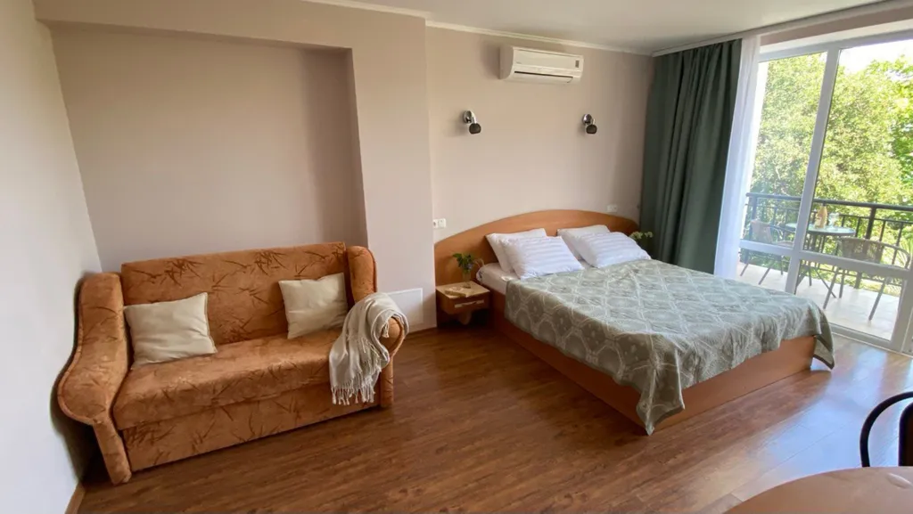 Полулюкс с балконом и видом на море