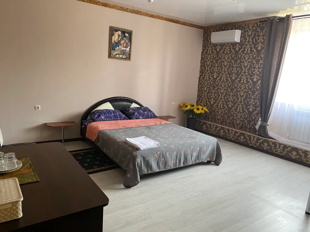 Гостиница с садом и баней