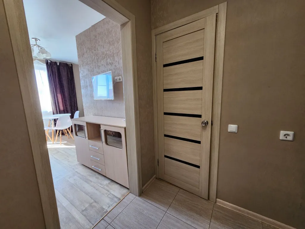 Комфортная студия с видом на озеро рядом с вокзалом