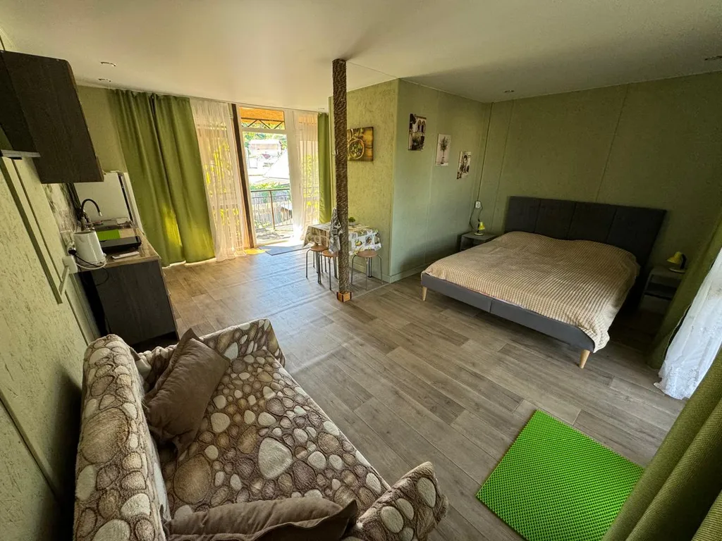 Квартира Шикарная студия у моря с 2 балконами — аренда посуточно в Якорная Щель