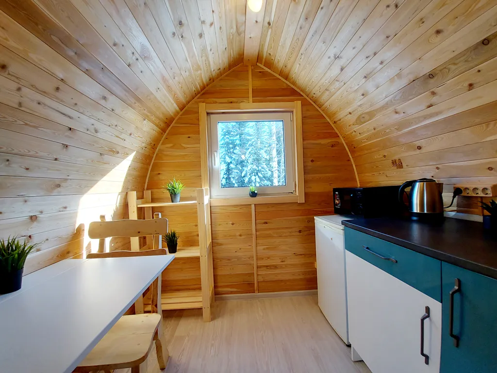 Уютный кемпинг с видом на горы