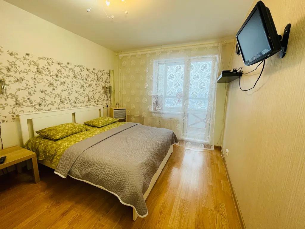 СПб.Чистая и тихая студия рядом с метро