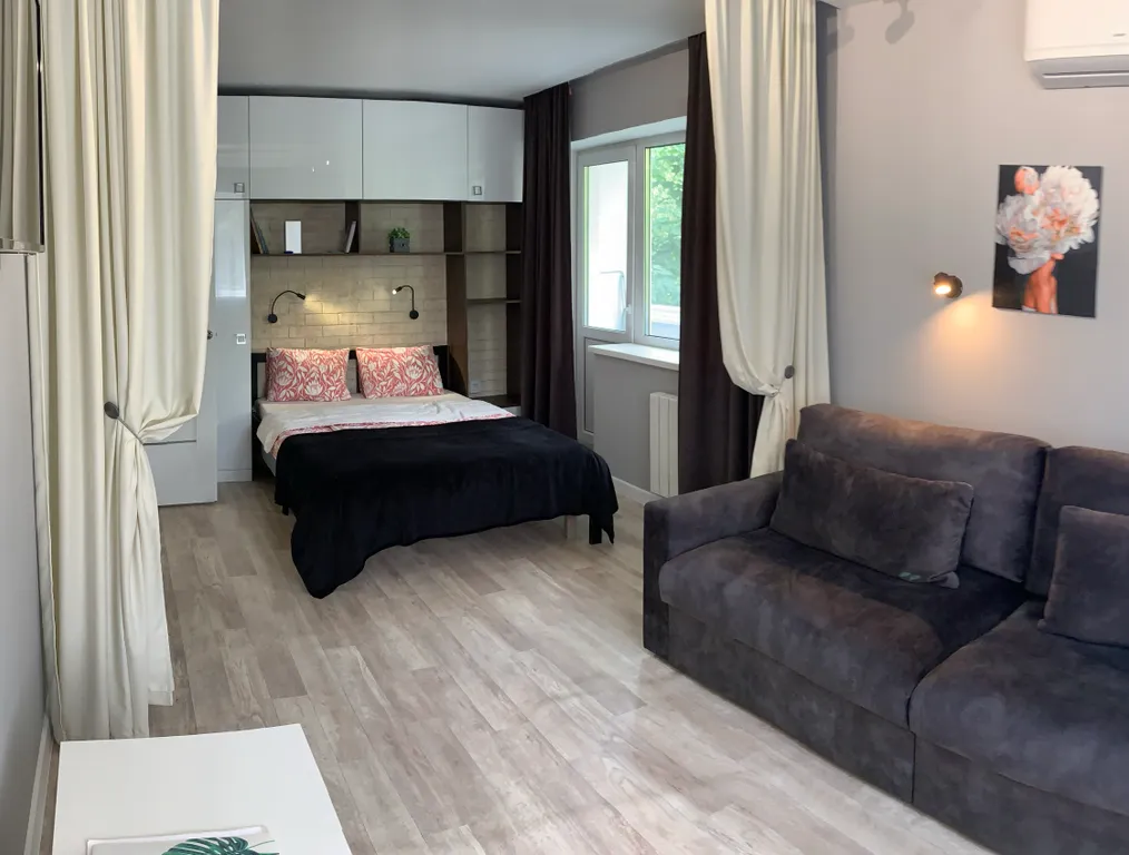 Квартира Ласточкино гнездо — аренда посуточно в Великий Новгород