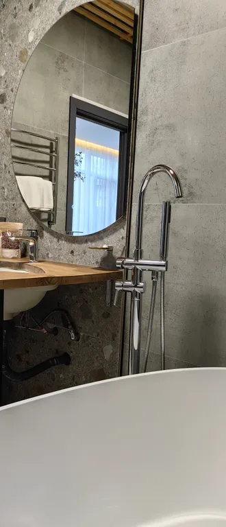 Шикарный коттедж с подогреваемым бассейном, сауной и зоной барбекю