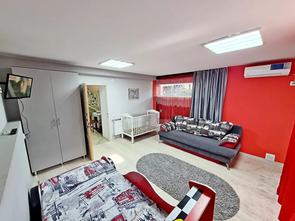 Коттедж у моря, детская территория, костровая чаша, до 11 человек.