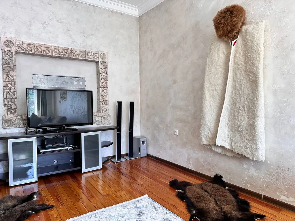 2-комнатная квартира в центре рядом с парком воинов Интернационалистов