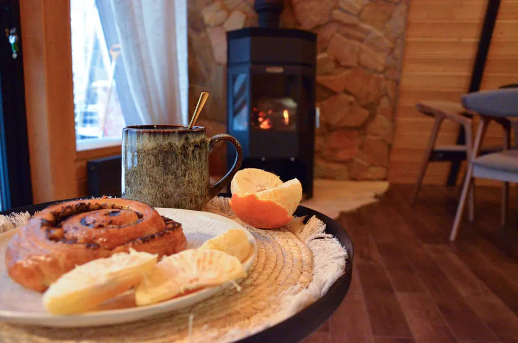 Уютный дом в сосновом лесу