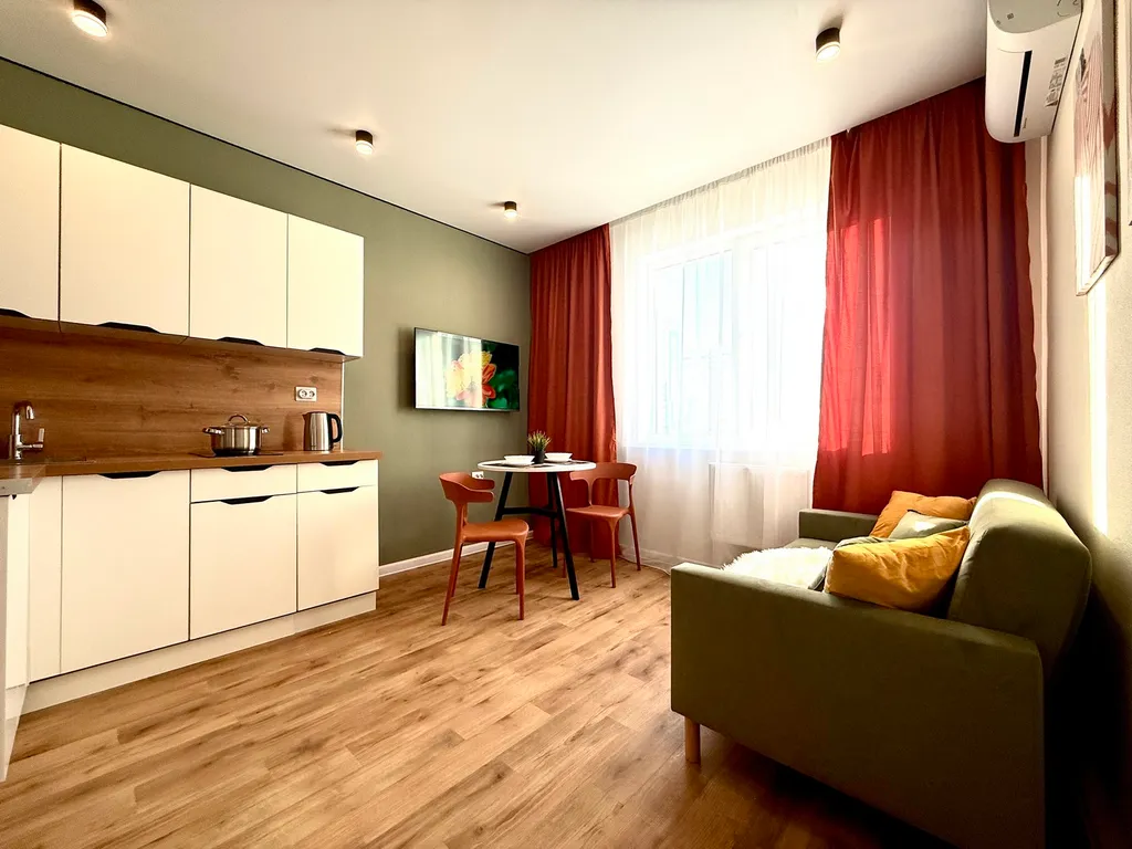 Квартира на Автомобилистов, 15 от компании Хоум Отель