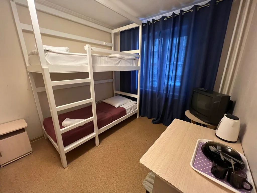 Мини отель, №9