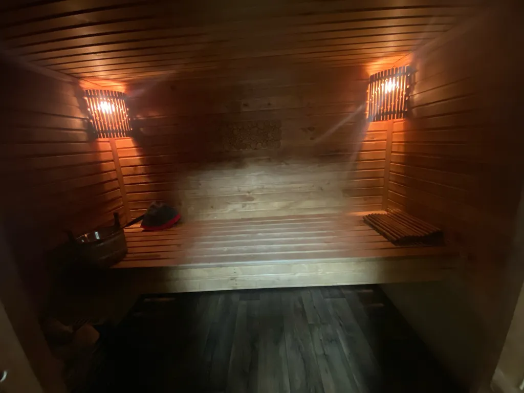 Апартамент с финской сауной