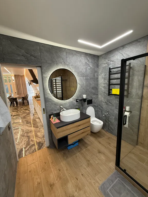 Апартаменты с видом на сосновый лес