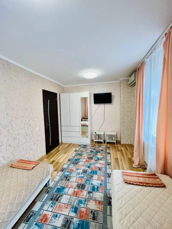 Коттедж Двухкомнатный дом с зоной отдыха и гамаком в 15 минутах от моря — Севастополь