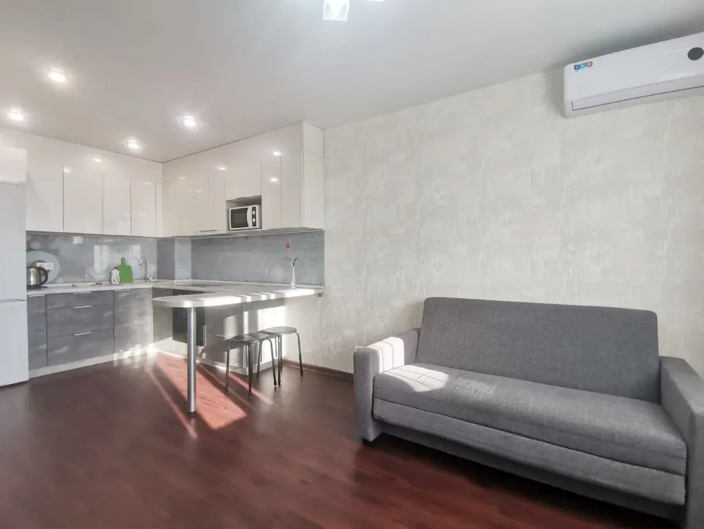 Квартира 2-комнатная Квартира — Самара