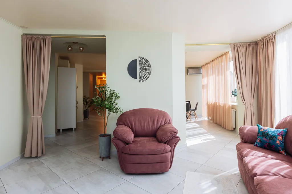 Очень большая квартира на берегу озера рядом с островом Канта