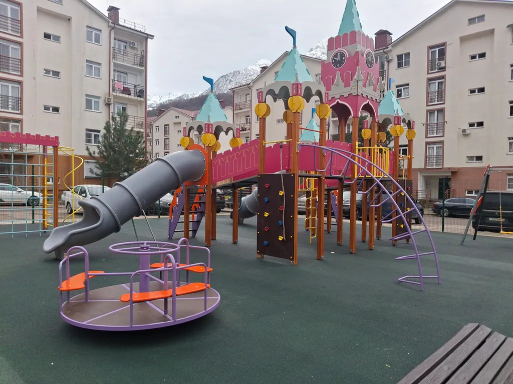 Уютная квартира с новым ремонтом в центре поселка