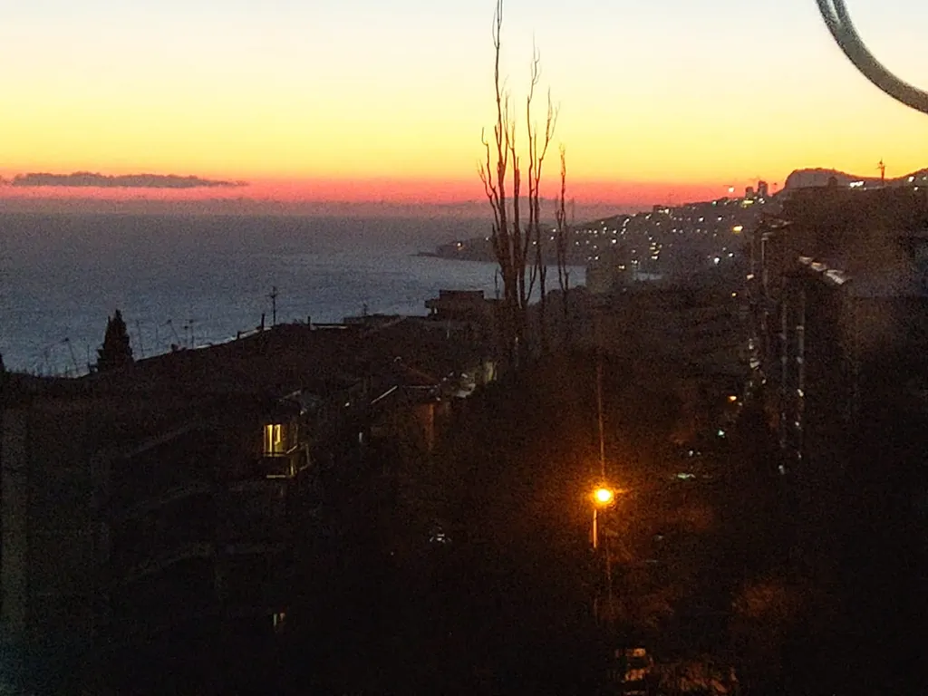 Квартира с очень красивыми видами на море, побережье ЮБК и гору Ай-Петр