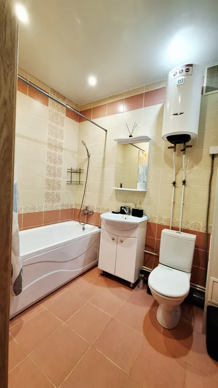 Апартаменты в новом кирпичном доме с современным ремонтом