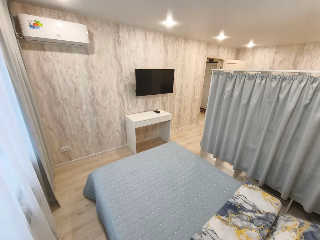 Светлая квартира с новым ремонтом — аренда посуточно в Уссурийск