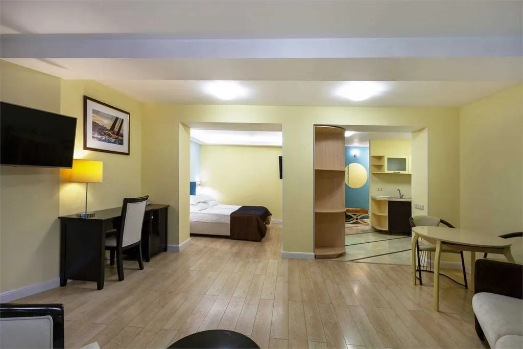 Квартира в Парк - отеле ПОРТО МАРЕ.
Номер Фемели с кухней А122.