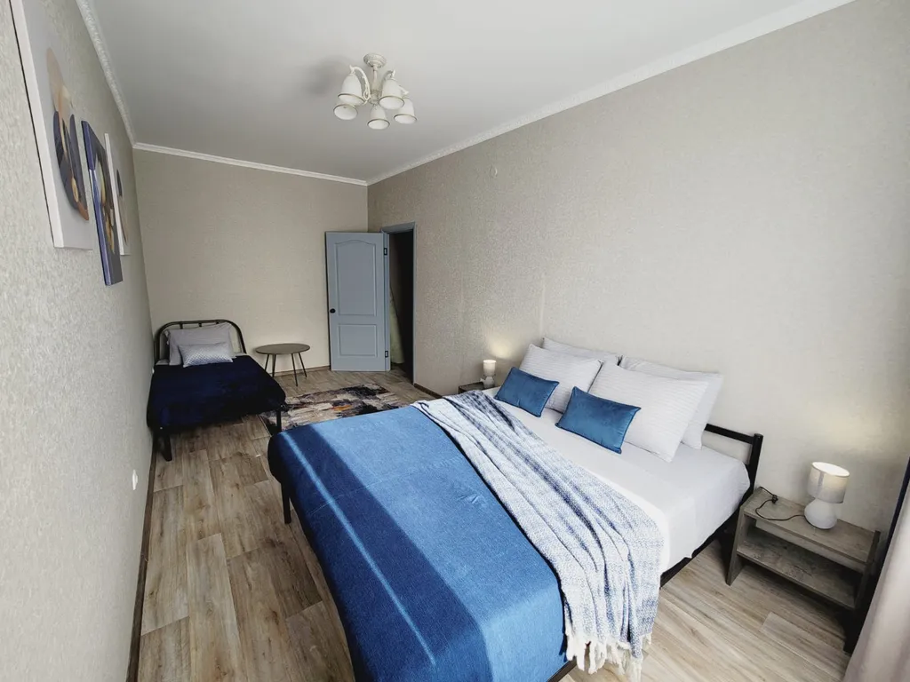 Просторная двухкомнатная квартира с балконом рядом с аквапарком