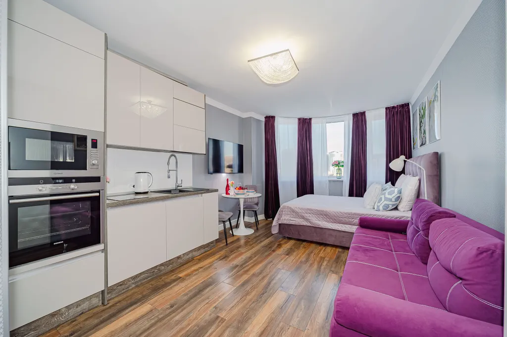 Удобная локация в самом центре у метро с видом на город и арену